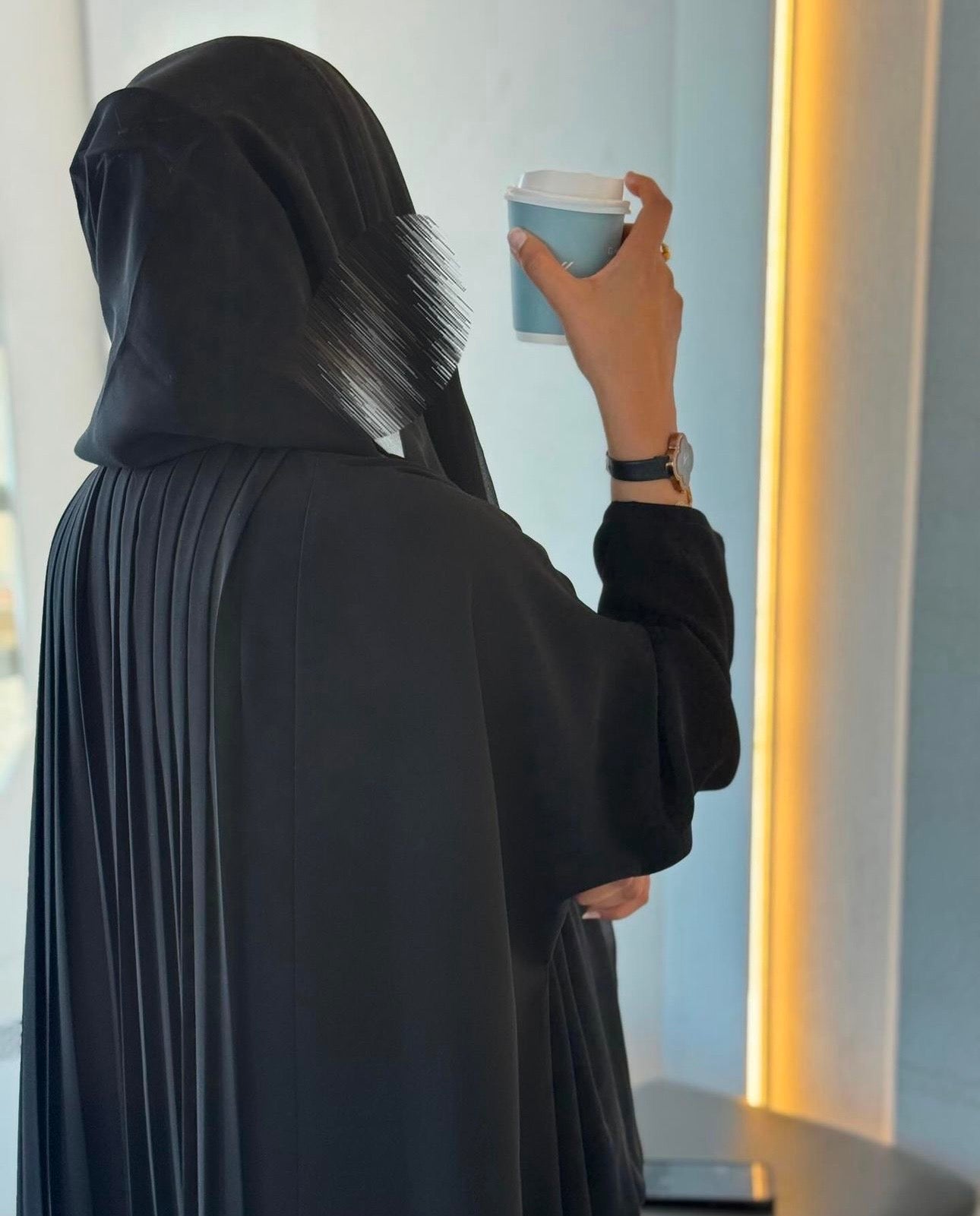 F34