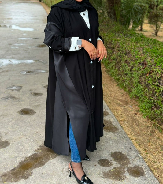 عباية عملية بفتحات جانبية